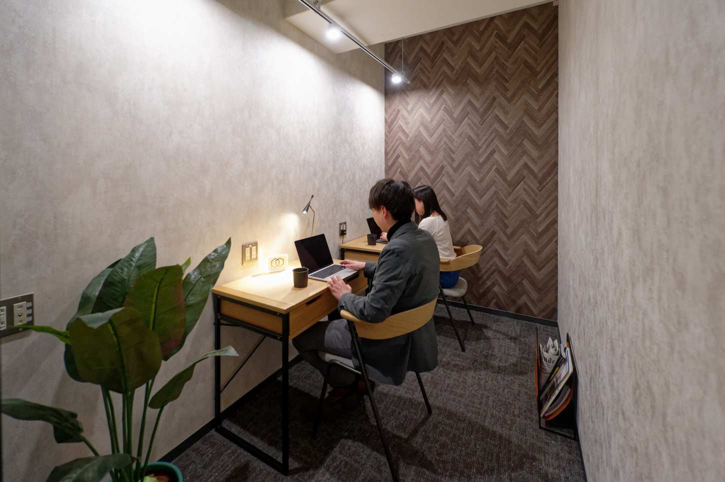 PREMIUM OFFICE 秋葉原のレンタルオフィス２名部屋